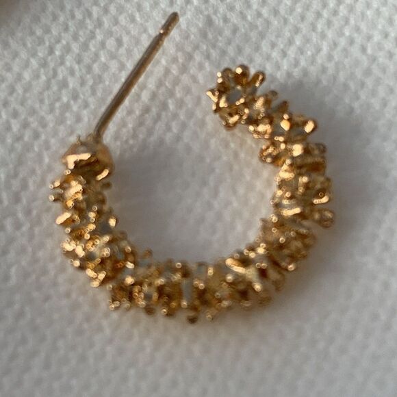 Gold Textured Hoop Earrings – Bold, Modern, Unisex Style - Gift Ready - New - Picture 6 of 10